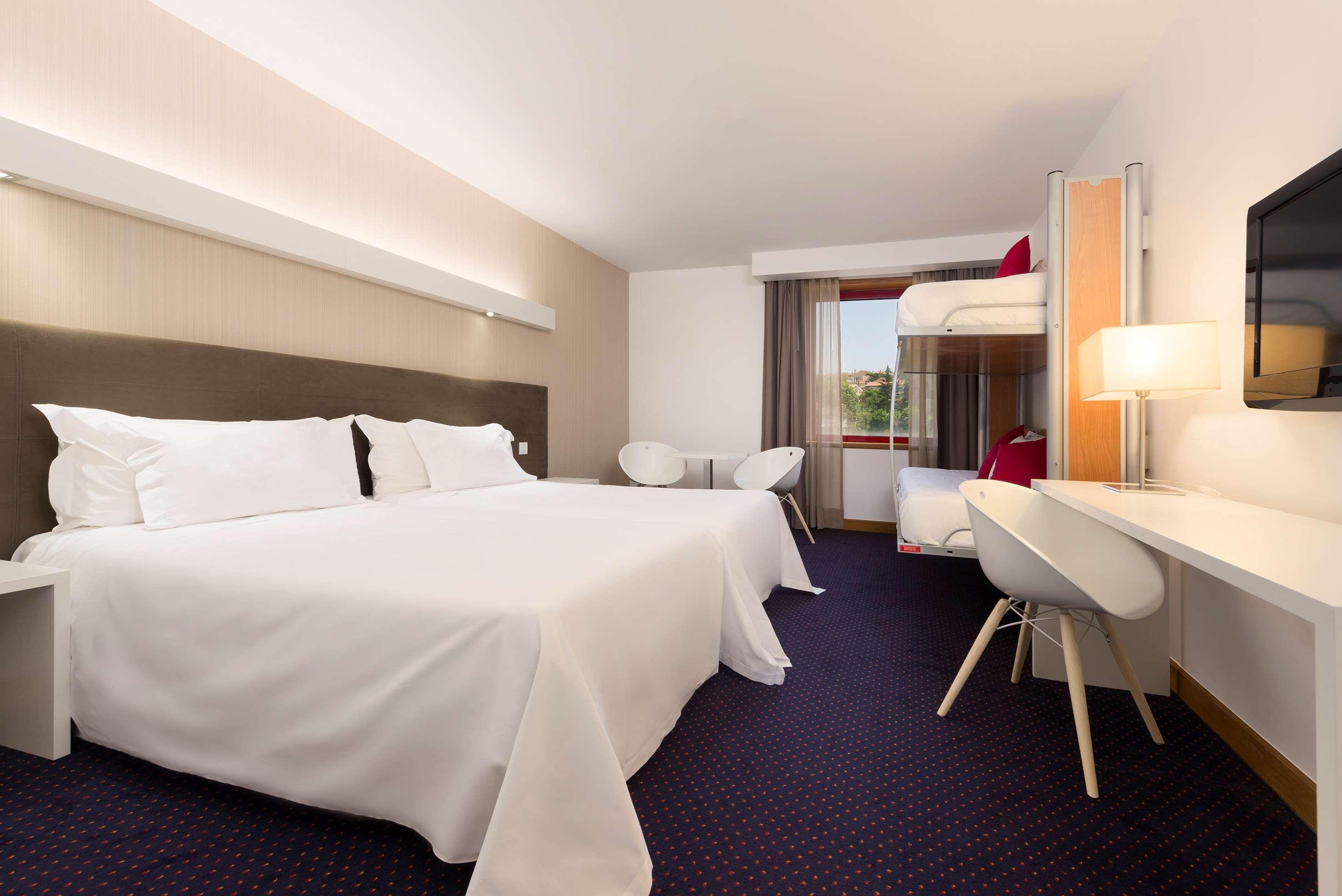 Hotel Coimbra Aeminium, Affiliated by Meliá Esterno foto