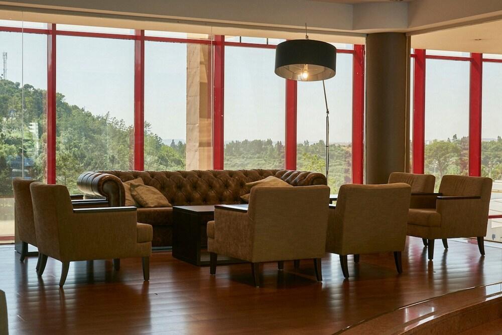 Hotel Coimbra Aeminium, Affiliated by Meliá Esterno foto
