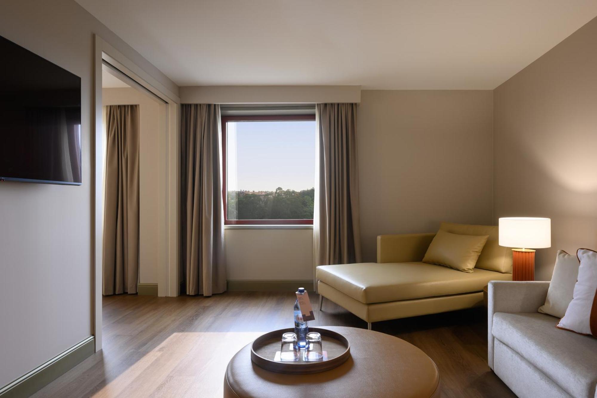 Hotel Coimbra Aeminium, Affiliated by Meliá Esterno foto